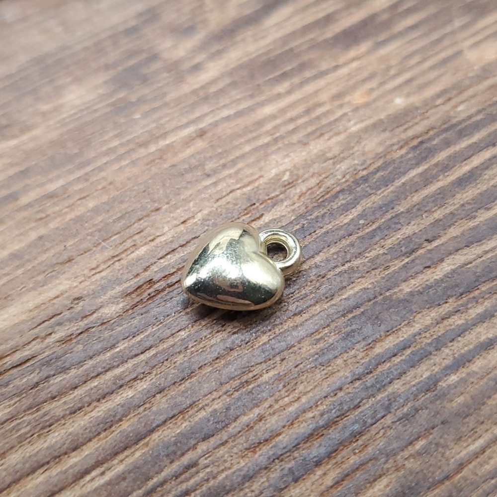 Vermeil delicate feminine heart‎ drop charm